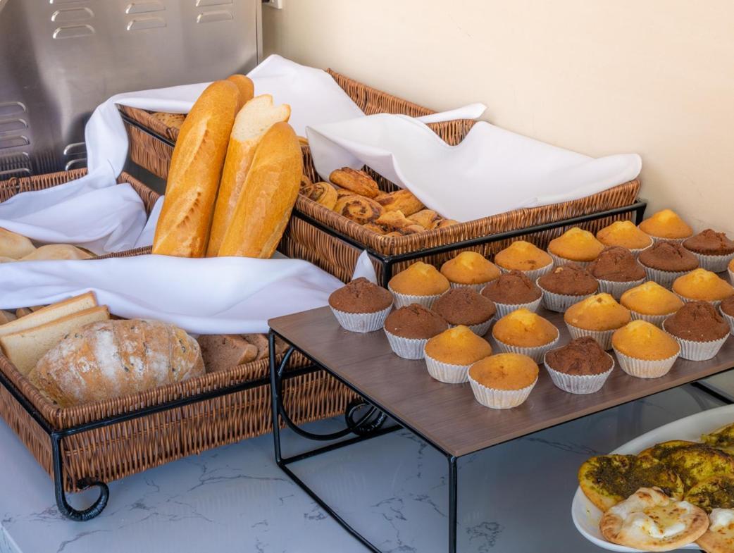 S Plaza Suites Hotel Seef Zewnętrze zdjęcie